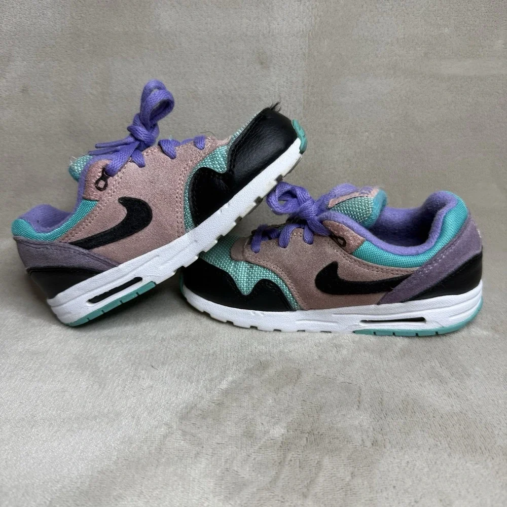 Nike pre loved